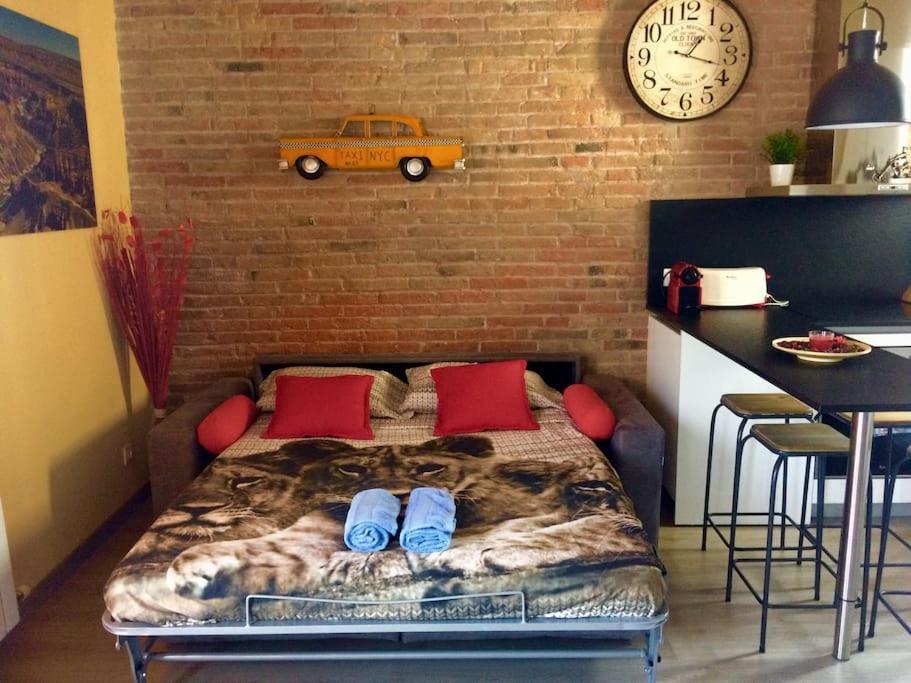 Lovely & Bright Vila Olimpica Beach Apartment برشلونة المظهر الخارجي الصورة