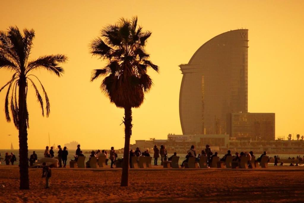 Lovely & Bright Vila Olimpica Beach Apartment برشلونة المظهر الخارجي الصورة