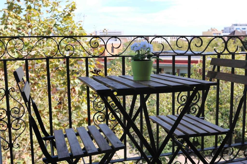 Lovely & Bright Vila Olimpica Beach Apartment برشلونة المظهر الخارجي الصورة